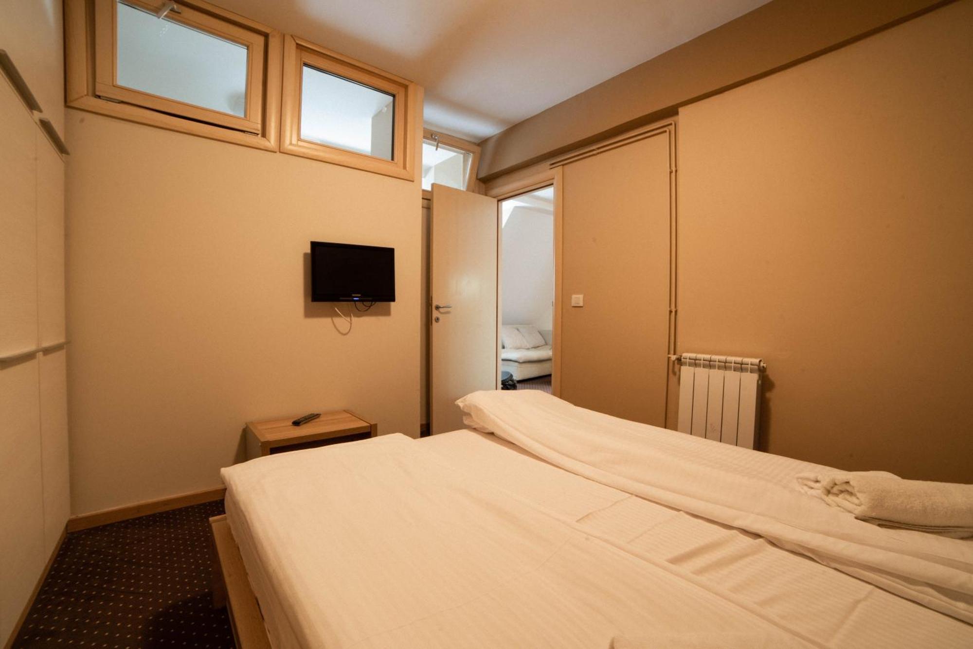 Apartments Suncani Vrhovi Kopaonik Phòng bức ảnh